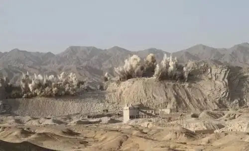 現(xiàn)在開采礦山都在用什么設(shè)備？