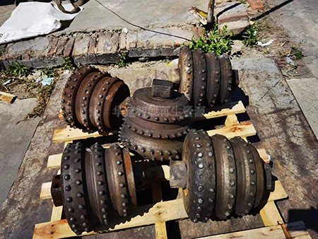 二手反井鉆機(jī)滾刀換新