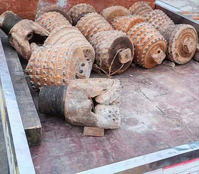 看幾組二手反井鉆機(jī)設(shè)備及配件有你需要的嗎？