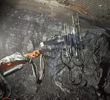 鑿巖臺(tái)車故障分析